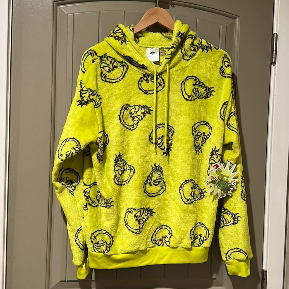 The Grinch Fleece Pullover sz M NWT